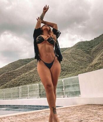 Full leaked Karenina rose private onlyfans photo