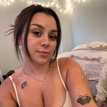 Full leaked Karifrances private onlyfans photo