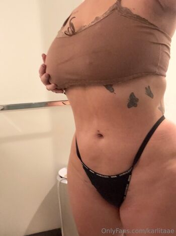 Full leaked Karlitaae private onlyfans photo