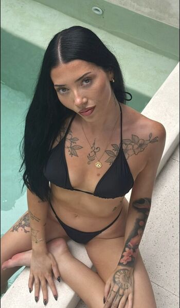 Full leaked Karmenlovex private onlyfans photo