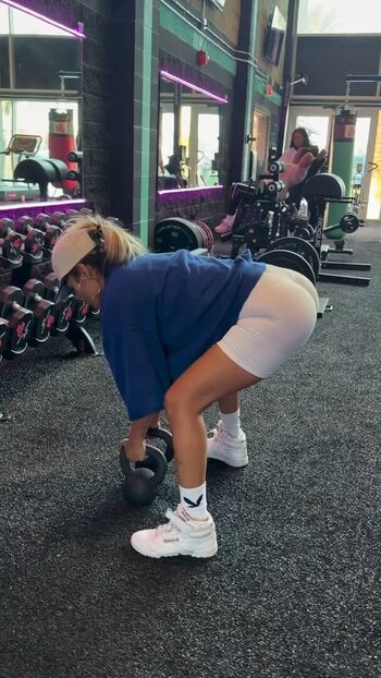 KAROL G