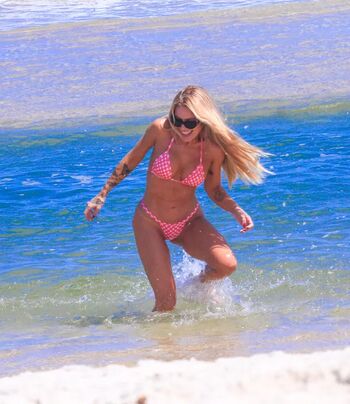 Full leaked Karoline lima private onlyfans photo