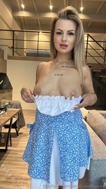 Full leaked Karolinka ofi private onlyfans photo