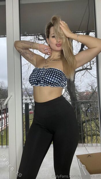 Full leaked Karolinka ofi page private onlyfans photo