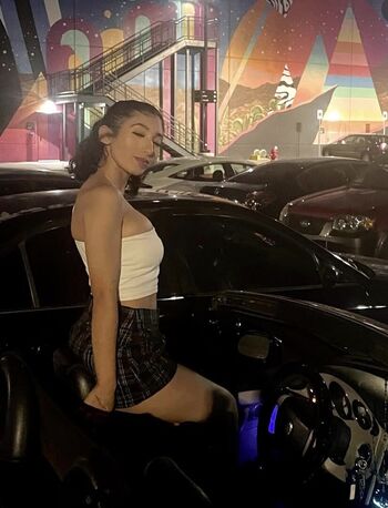 Full leaked Karolyn page private onlyfans photo