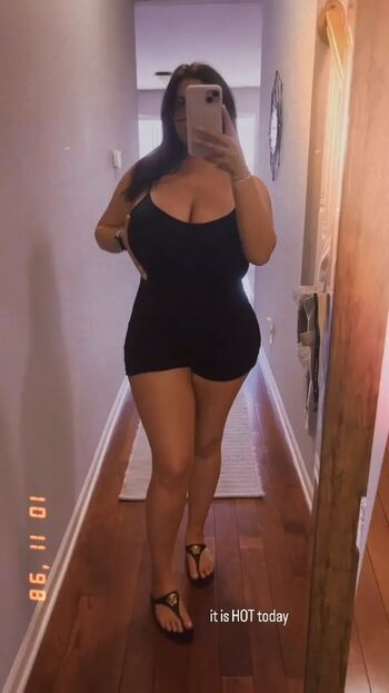 Full leaked Kaseymadrazo private onlyfans photo