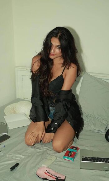 Full leaked Kashis kapoor private onlyfans photo
