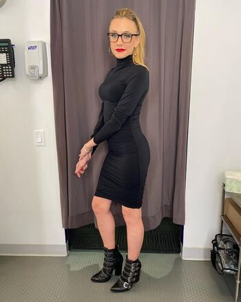 Full leaked Kat timpf private onlyfans photo