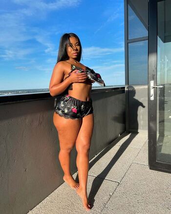 Full leaked Katanahtease private onlyfans photo