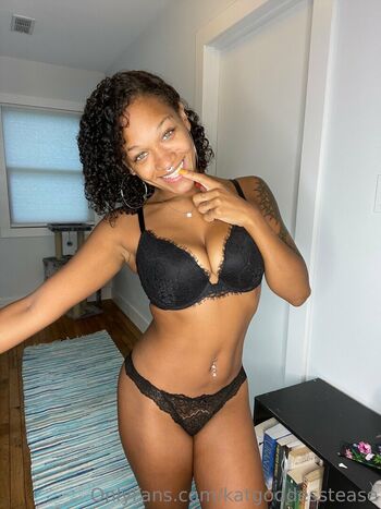Full leaked Katgoddesstease page private onlyfans photo
