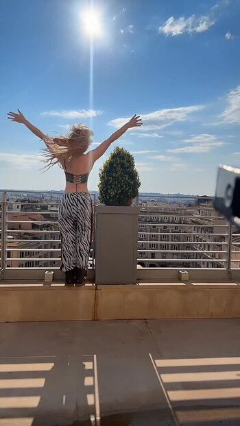 Full leaked Kathrynton page private onlyfans photo