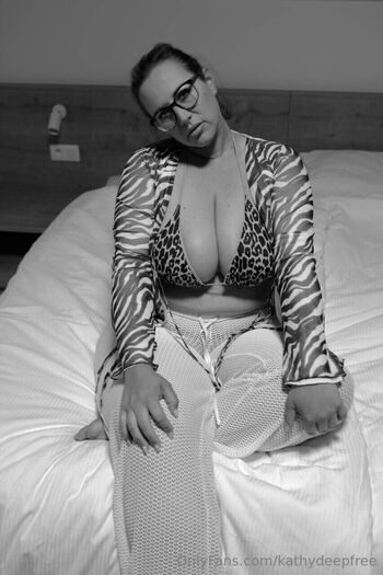Full leaked Kathydeepfree private onlyfans photo