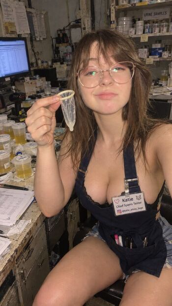 katie_elizzy_bugs