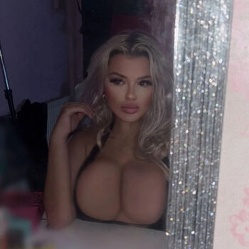 Full leaked Katiialouisee private onlyfans photo