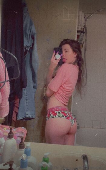 Full leaked Katiiecandy private onlyfans photo