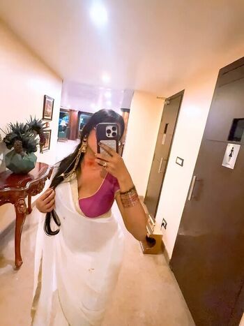 Full leaked Kaulini private onlyfans photo