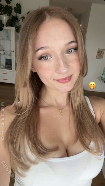 Full leaked Kawaiityra private onlyfans photo