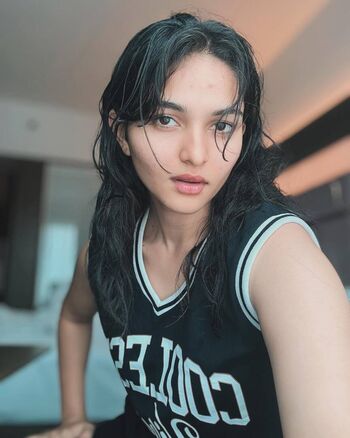 Full leaked Kayadu lohar private onlyfans photo