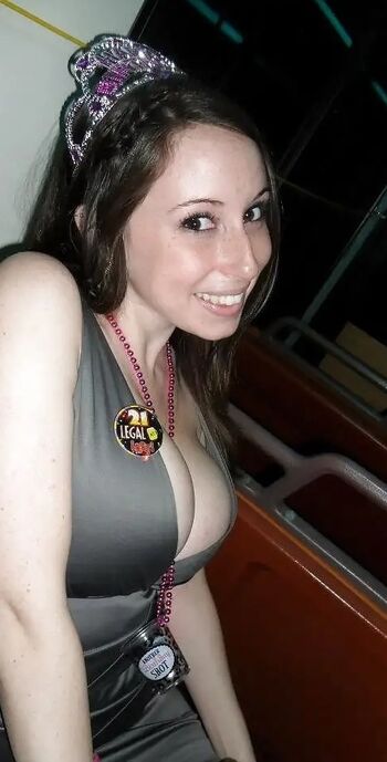 Full leaked Kayla elizabeth private onlyfans photo