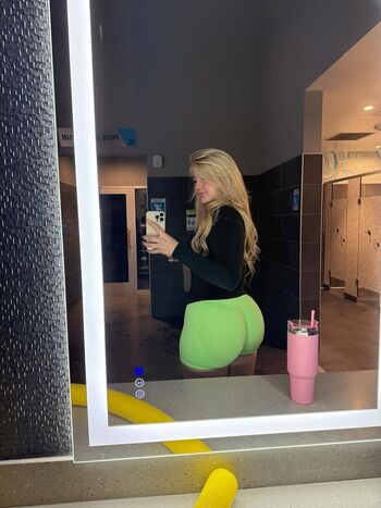 Full leaked Kayla rose private onlyfans photo