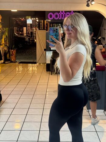 Full leaked Kayla rose private onlyfans photo