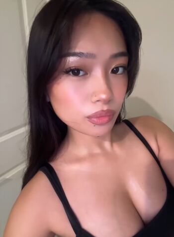 Full leaked Kayla vy page private onlyfans photo