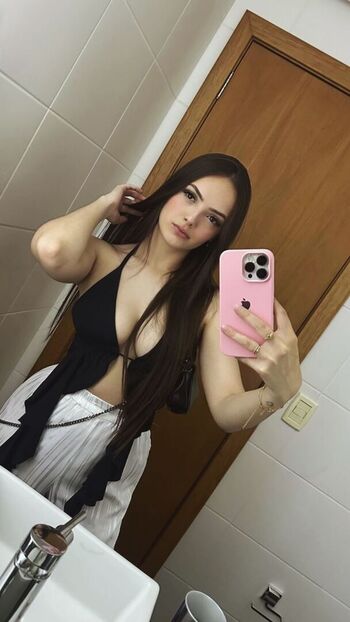 Full leaked Kaylane flores private onlyfans photo