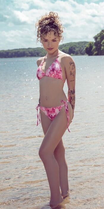 Full leaked Kayleeterrerooo page private onlyfans photo