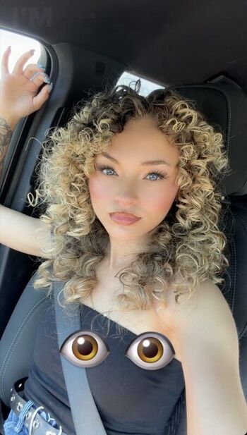 Full leaked Kayleeterrerooo private onlyfans photo
