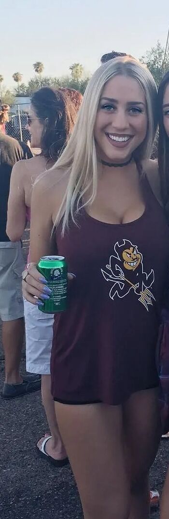 Full leaked Kayliekaywrites private onlyfans photo