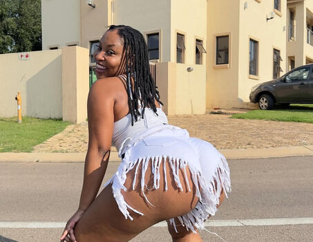 Full leaked Kaymolic private onlyfans photo