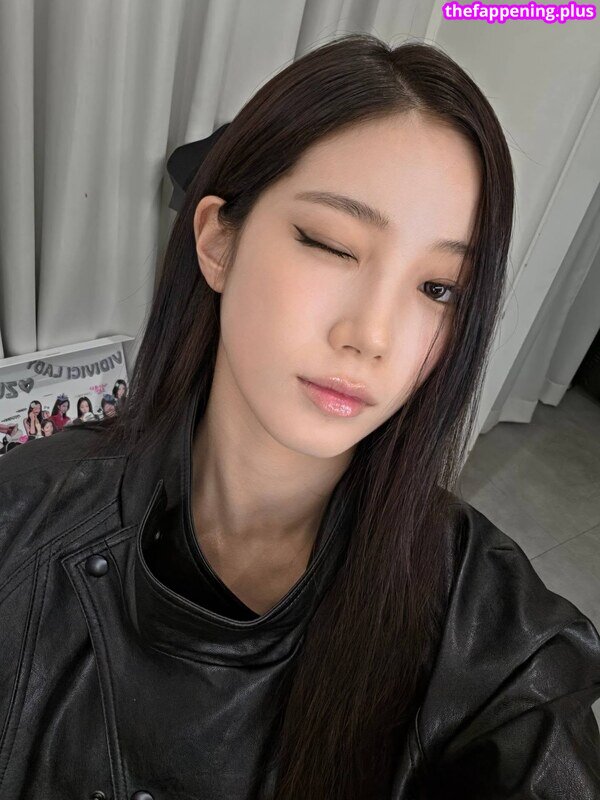 Kazuha Nakamura 中村 一葉