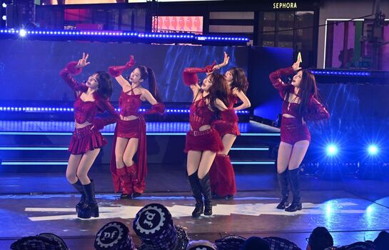 Kazuha Nakamura 中村 一葉