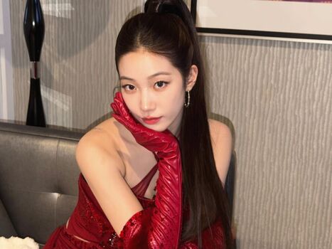 Kazuha Nakamura 中村 一葉