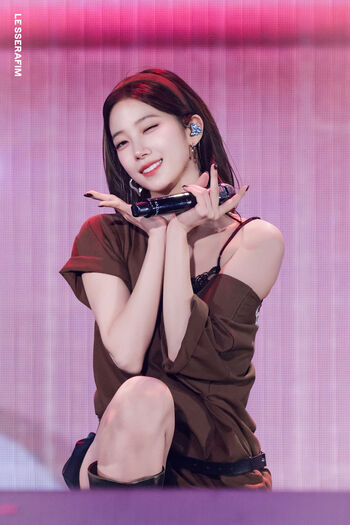 Kazuha Nakamura 中村 一葉