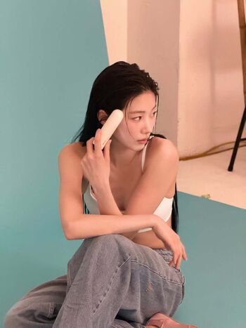 Kazuha Nakamura 中村 一葉