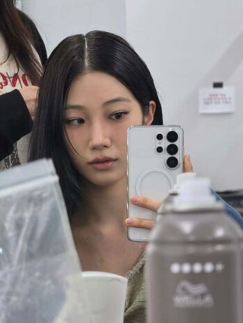 Kazuha Nakamura 中村 一葉