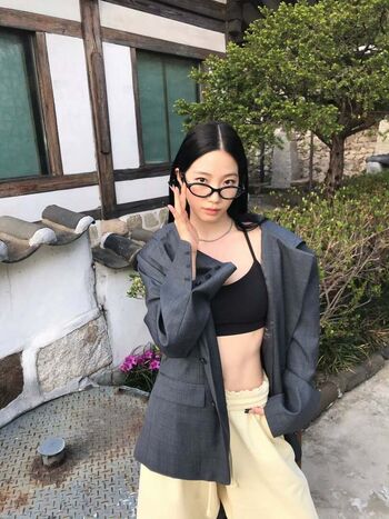 Kazuha Nakamura 中村 一葉