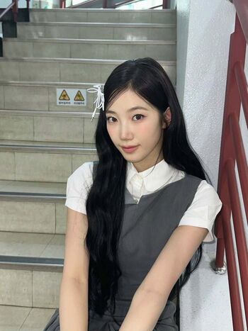 Kazuha Nakamura 中村 一葉