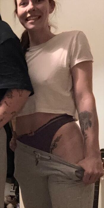 Full leaked Kblossomk private onlyfans photo