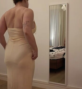 Full leaked Emma rosie/ private onlyfans photo