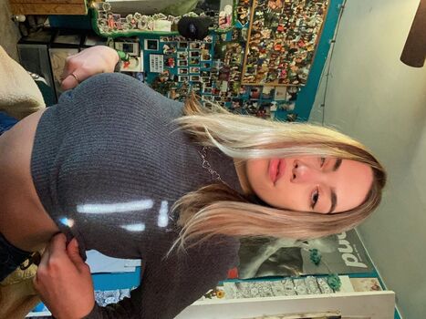 Full leaked Kelliconlon private onlyfans photo