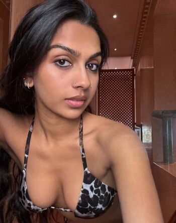 Full leaked Kelliexny private onlyfans photo