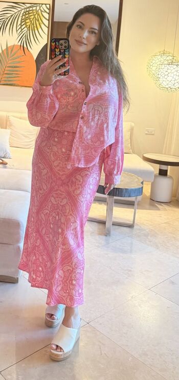 Full leaked Kelly brook page private onlyfans photo