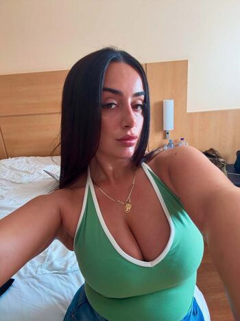 Full leaked Kelly figueira private onlyfans photo