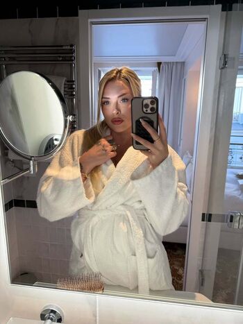 Full leaked Kelly vedovelli private onlyfans photo