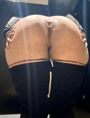 Full leaked Kellymariev private onlyfans photo