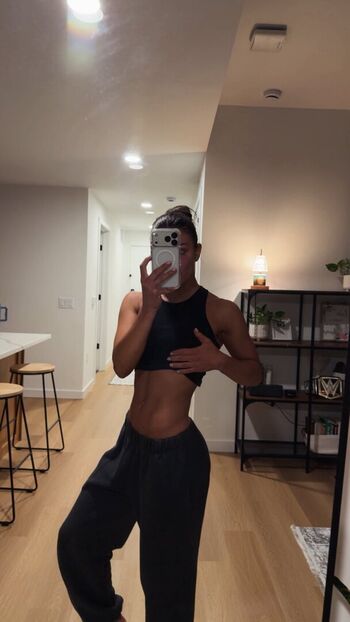 Full leaked Kendal grey page private onlyfans photo