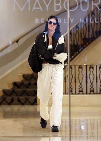 Full leaked Kendall jenner  page private onlyfans photo