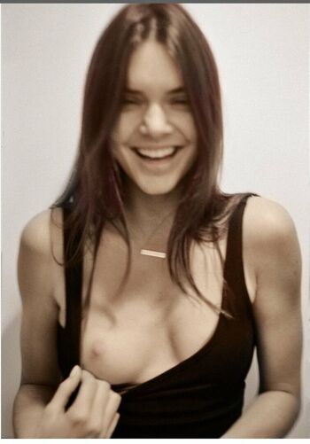 Full leaked Kendall jenner private onlyfans photo